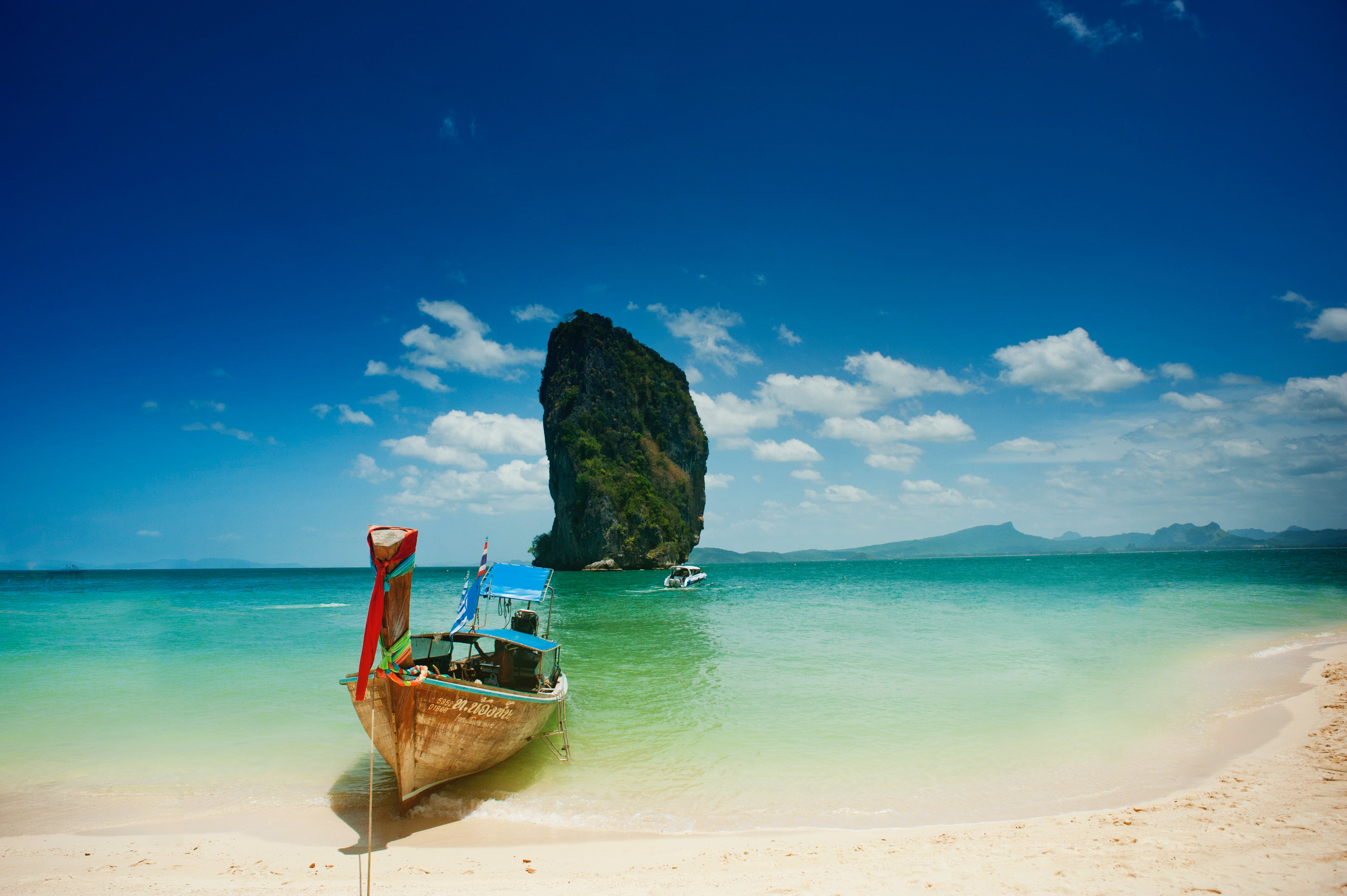 Paradise: Phuket & Krabi